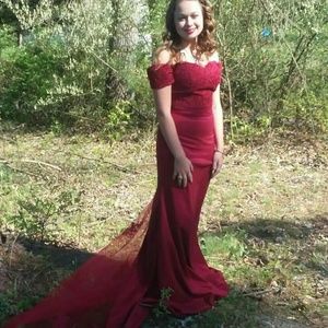 Red prom dress